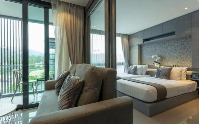 Steps to Kamala Beach Rooftop Pool  C138