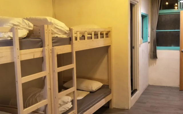 B Puli Backpacker Hostel