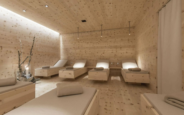 La Paula Apartments & Suites