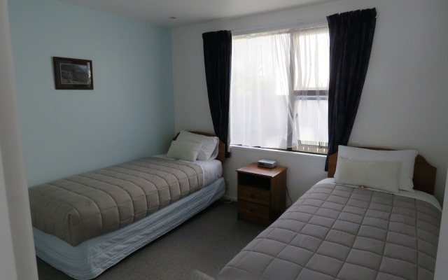 Yarrow Motel – Guest Rooms – Invercargill
