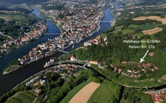 Holzhaus im Grnen Bed And Breakfast