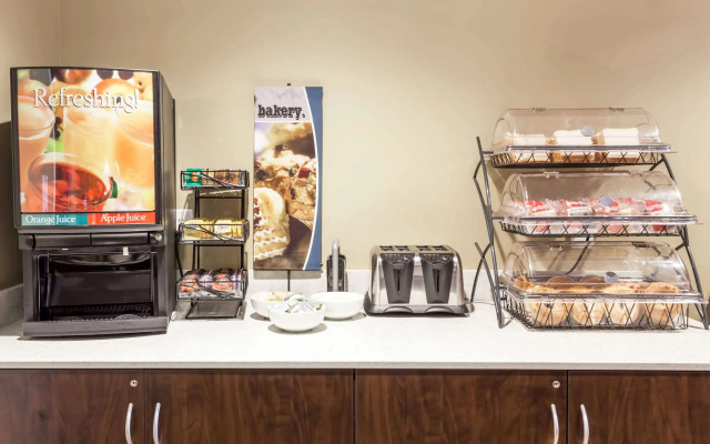 Microtel Inn & Suites by Wyndham Timmins