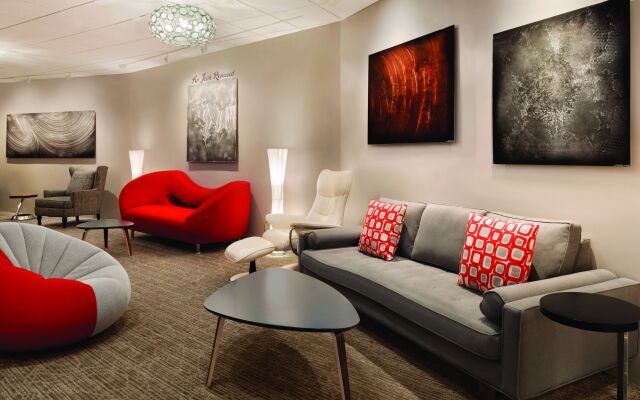 Radisson Hotel Cincinnati Riverfront