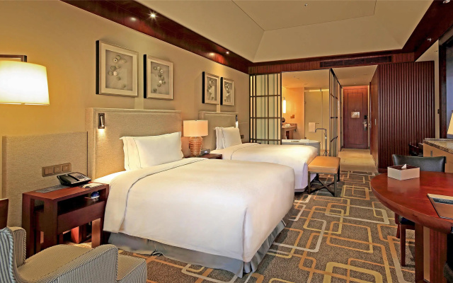 Hilton Qingdao Golden Beach – Guest Rooms – Qingdao
