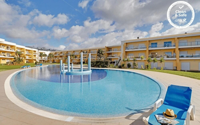 Albufeira Paradise With Pool by Homing