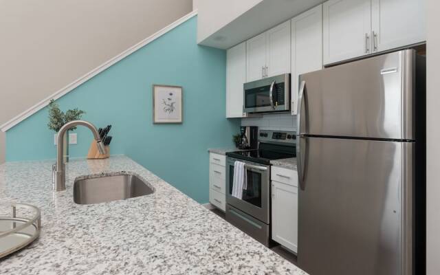 Center City Apartments by Barsala