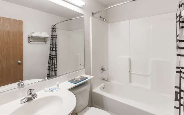 Microtel Inn & Suites by Wyndham Ardmore