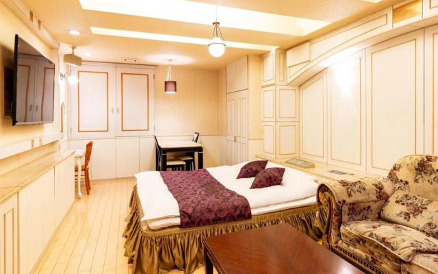 Hotel Mine - Adults Only