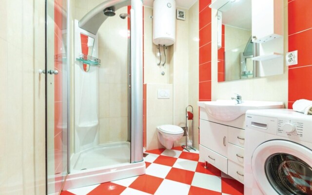 Awesome Apartment in Makarska With 1 Bedrooms and Wifi