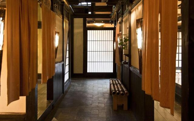 Gokuraku Onsen Takumi No Yado