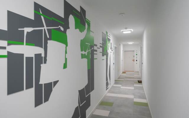 Pleasant Decor & Parking by Renters