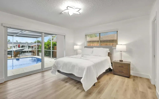 Waterfront Paradise Chic 3 BDR
