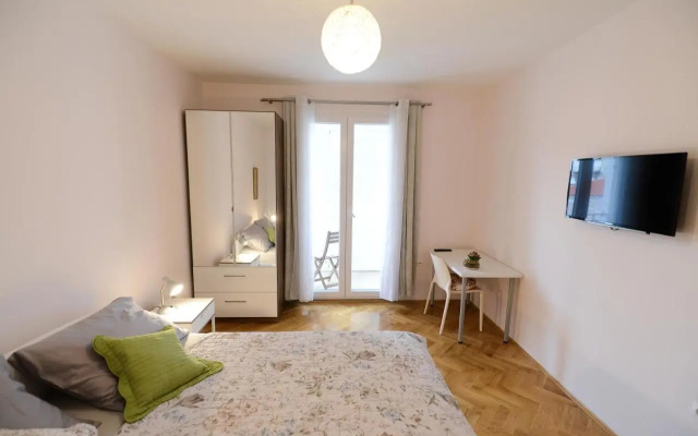 Apartment Rocky I