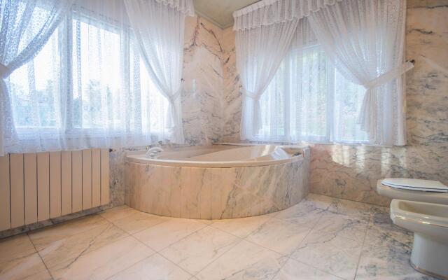Bfa 1 - Casa Con Piscina, Pista De Tenis, Jardin,