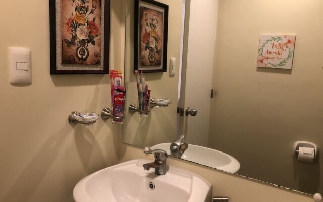 I.T Park Cebu Twin Bed Deluxe Free Fast Wifi & Pool