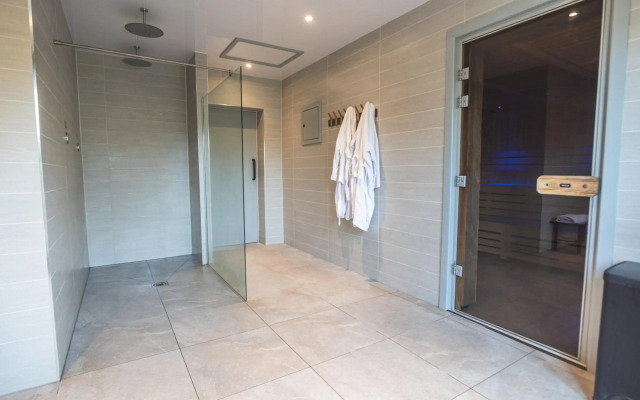 Lancaster House Hotel