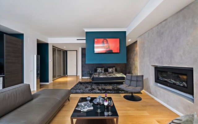 Vernescu Luxury Residence