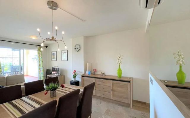 Apartment in Roquetas Near Playa Serena Beach