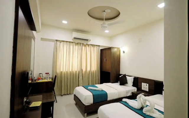 Hotel A1 Plaza - Ahmedabad