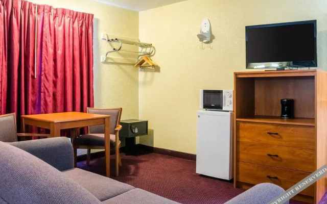 Econo Lodge