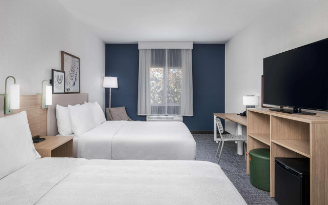 Spark by Hilton Dumas