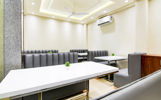 Super Townhouse Kaikhali Near Airport