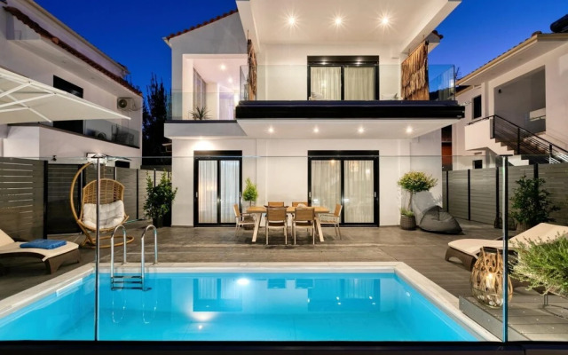 White Rock Villas Lefkada Prestige Villa With Private Pool