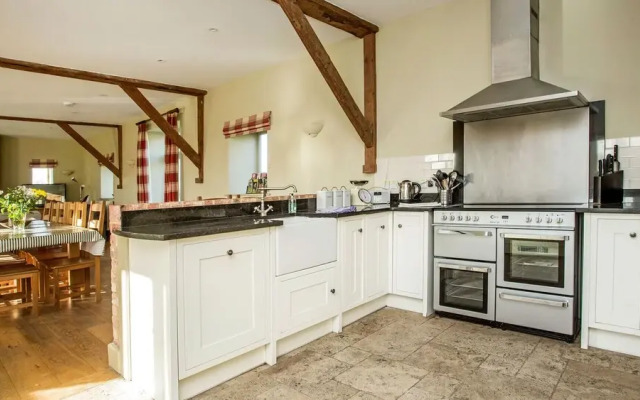 Spacious Open-Plan Home in Oxfordshire