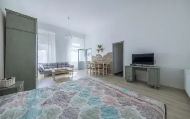Kimchi Apartment