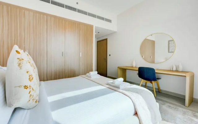 Farhad Azizi Residences - Al Jaddaf