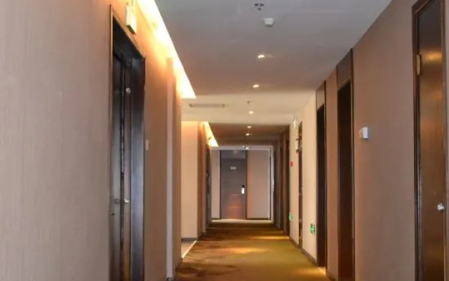 Ripple Hotel (Weihai Wendeng Bus Station)