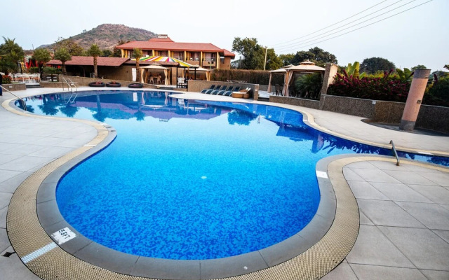 Crescent Spa And Resorts Indore