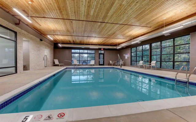 Country Inn & Suites by Radisson, Cumming, GA