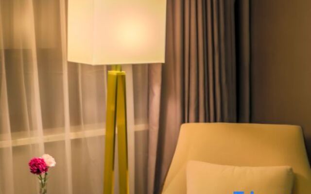 MOUNT WELL RESORT HOTEL Light Luxury Hotel (Chongqing Happy Valley Halo Shopping Park)