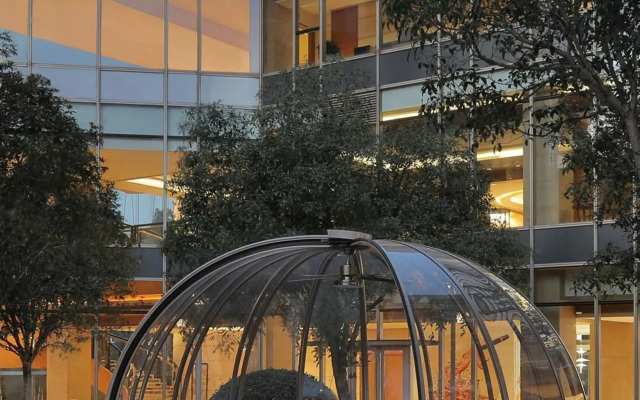 Sheraton Grand Shanghai Pudong Hotel & Residences