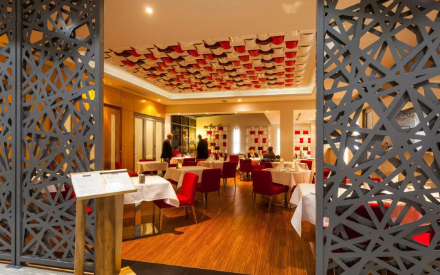 Mantra Charles Hotel Launceston