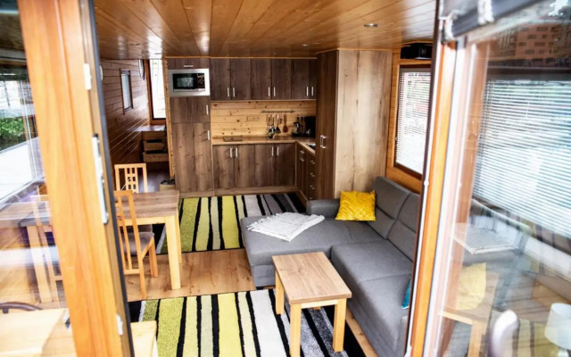 Houseboat Bonanza Prague