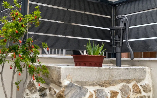 The Coastal Rock House