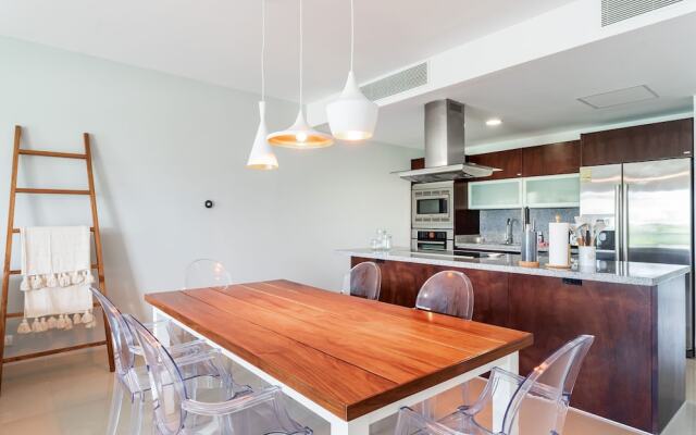 Casa Almajuma 415 S 2 Bedroom Condo by RedAwning