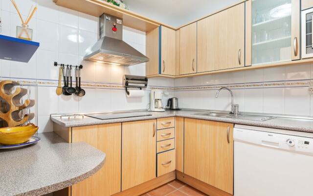 Pleasant Apartment in Marbella With Swimming Pool