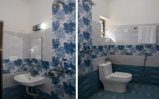 Aadarsha Inn By OYO Rooms