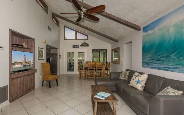 4604K - Beachside Splendor