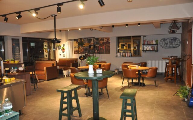 Casablanca Apartment