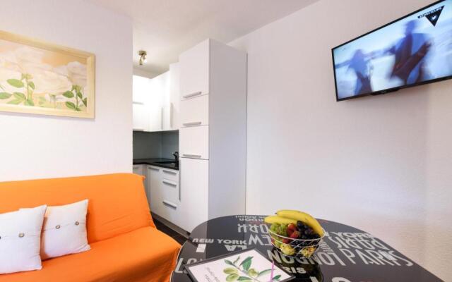 Studio Apartment Maslina