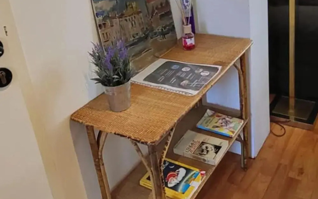 Bright Handy Studio Near Nato