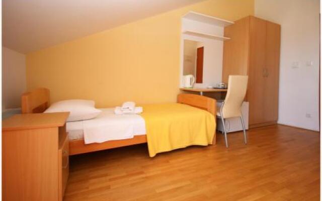 Guest House Lav