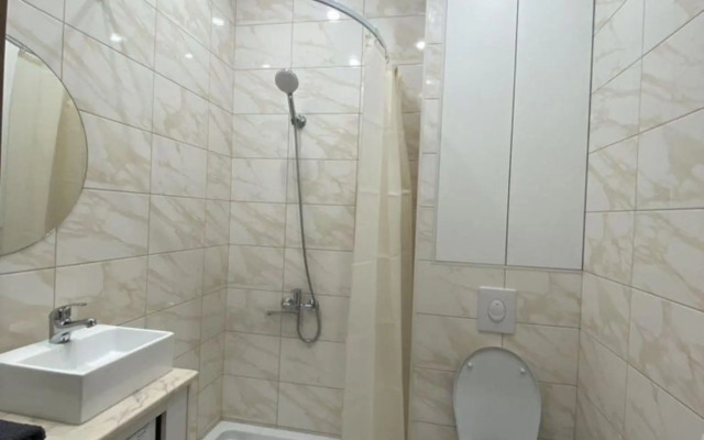 Желтый Нарцисс на улице Уральская