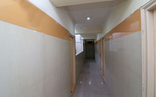 OYO 23694 Hotel Shikhar Palace