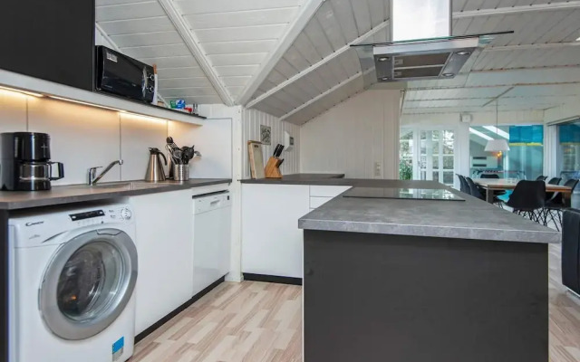 6 Person Holiday Home in Ebeltoft-by Traum