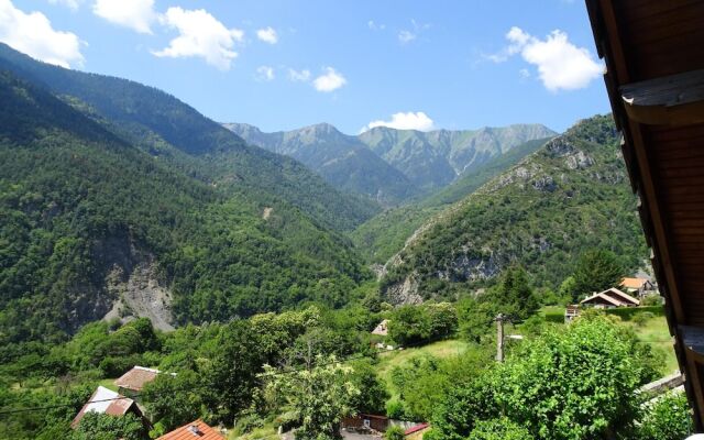Chalet With 2 Bedrooms in Saint-martin-vésubie, With Wonderful Mountai